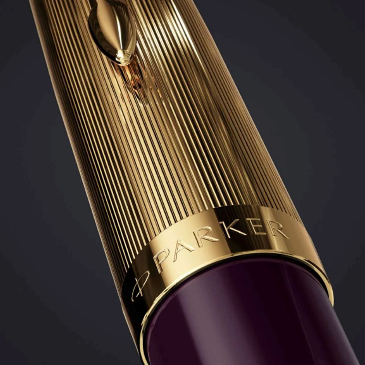 Parker 51 Deluxe Plum with Gold Trim - 18k Gold Nib Fountain Pen