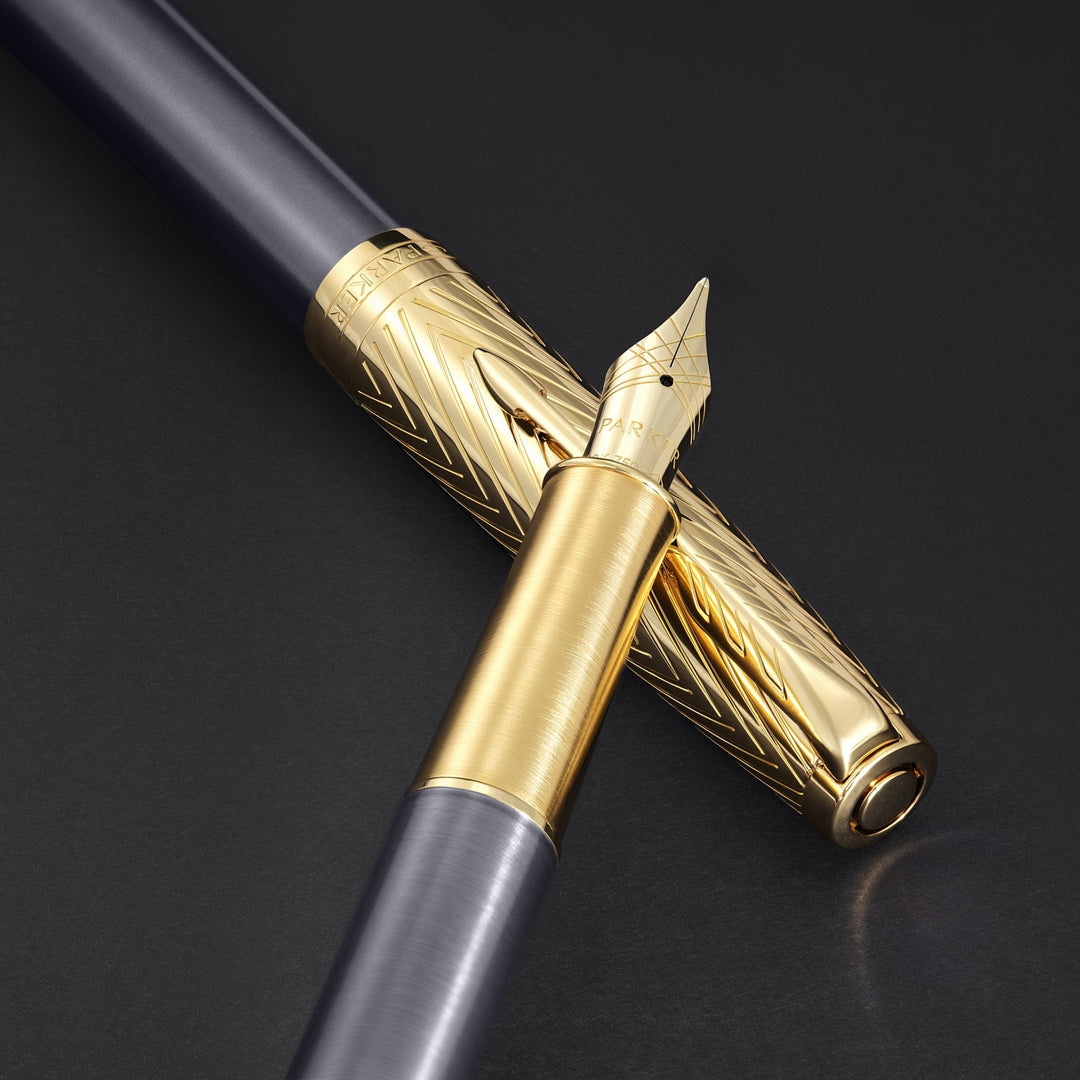 Parker Sonnet Pioneers Collection Gold Trim Fountain Pen
