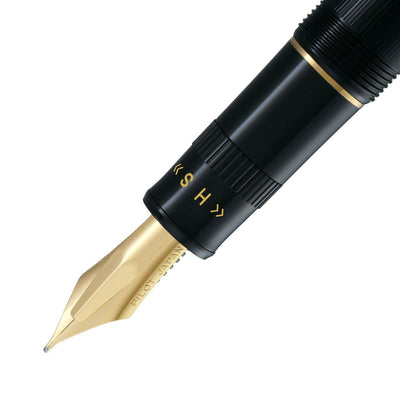 Pilot Justus 95 Black and Gold Fountain Pen